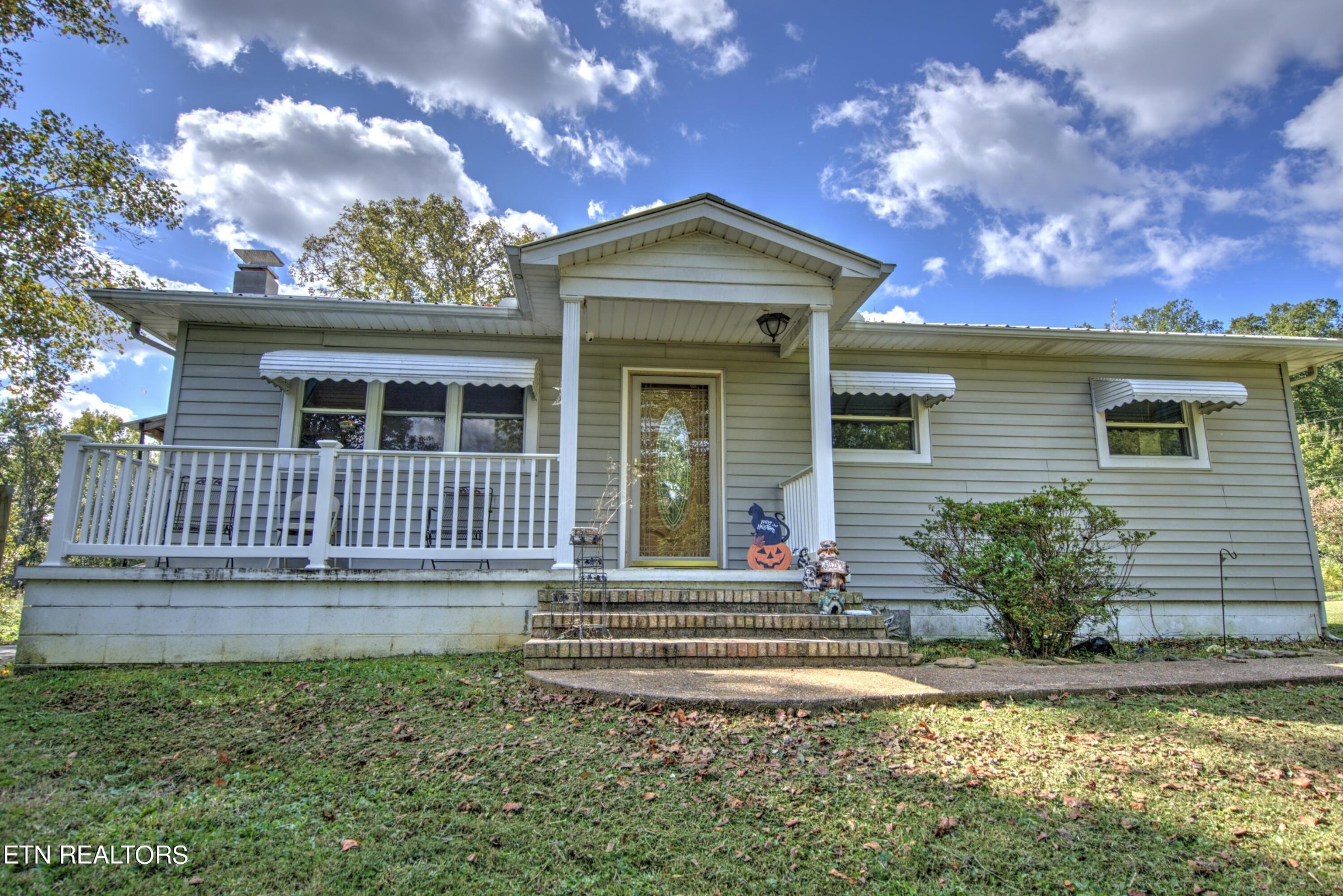 283 Tompkins Road Robbins, TN 37852 - Photo 5 of 30 Gallery Image 5