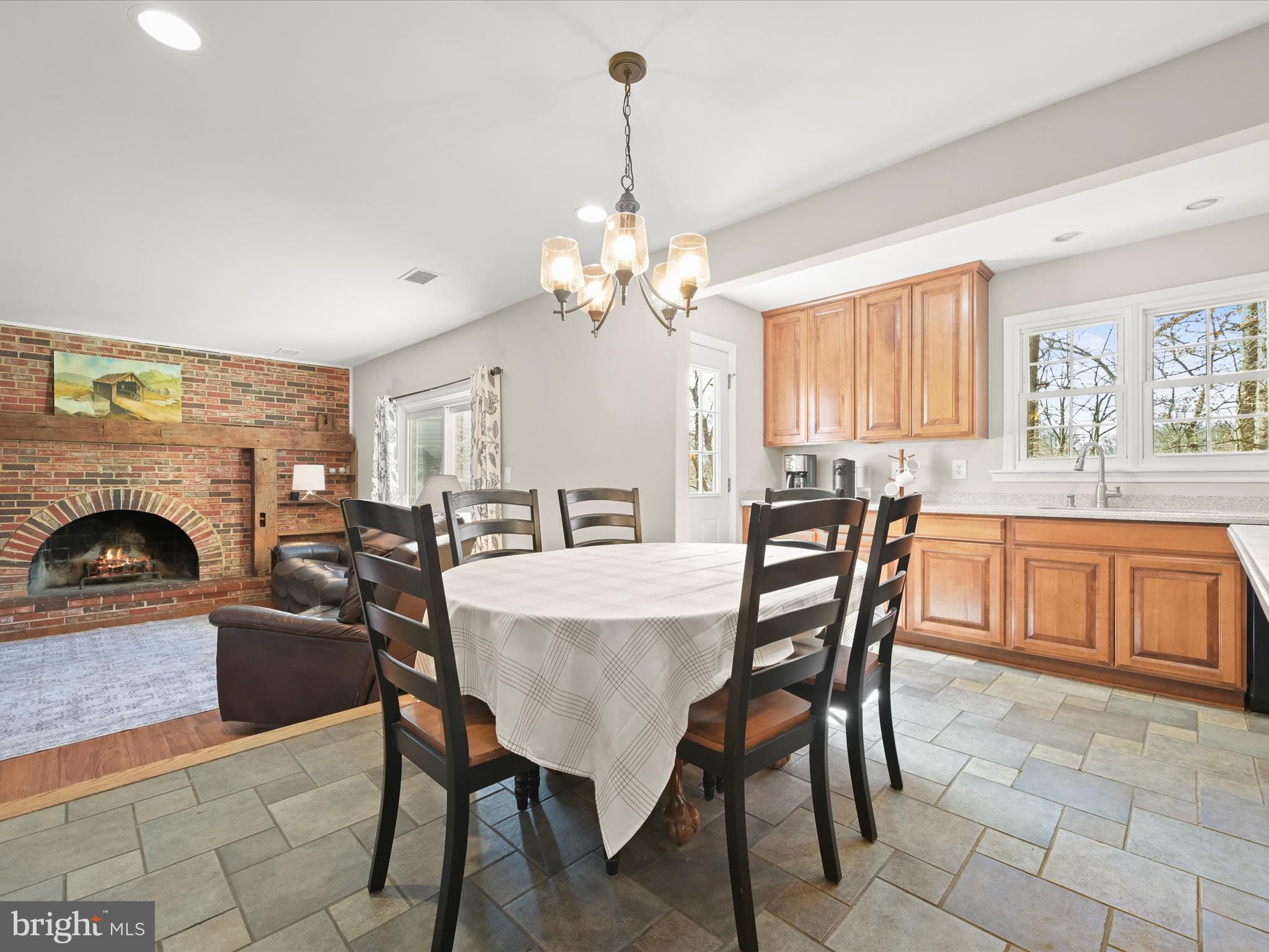 10916 Swansfield Road Columbia, MD 21044 - Photo 14 of 54 Kitchen
