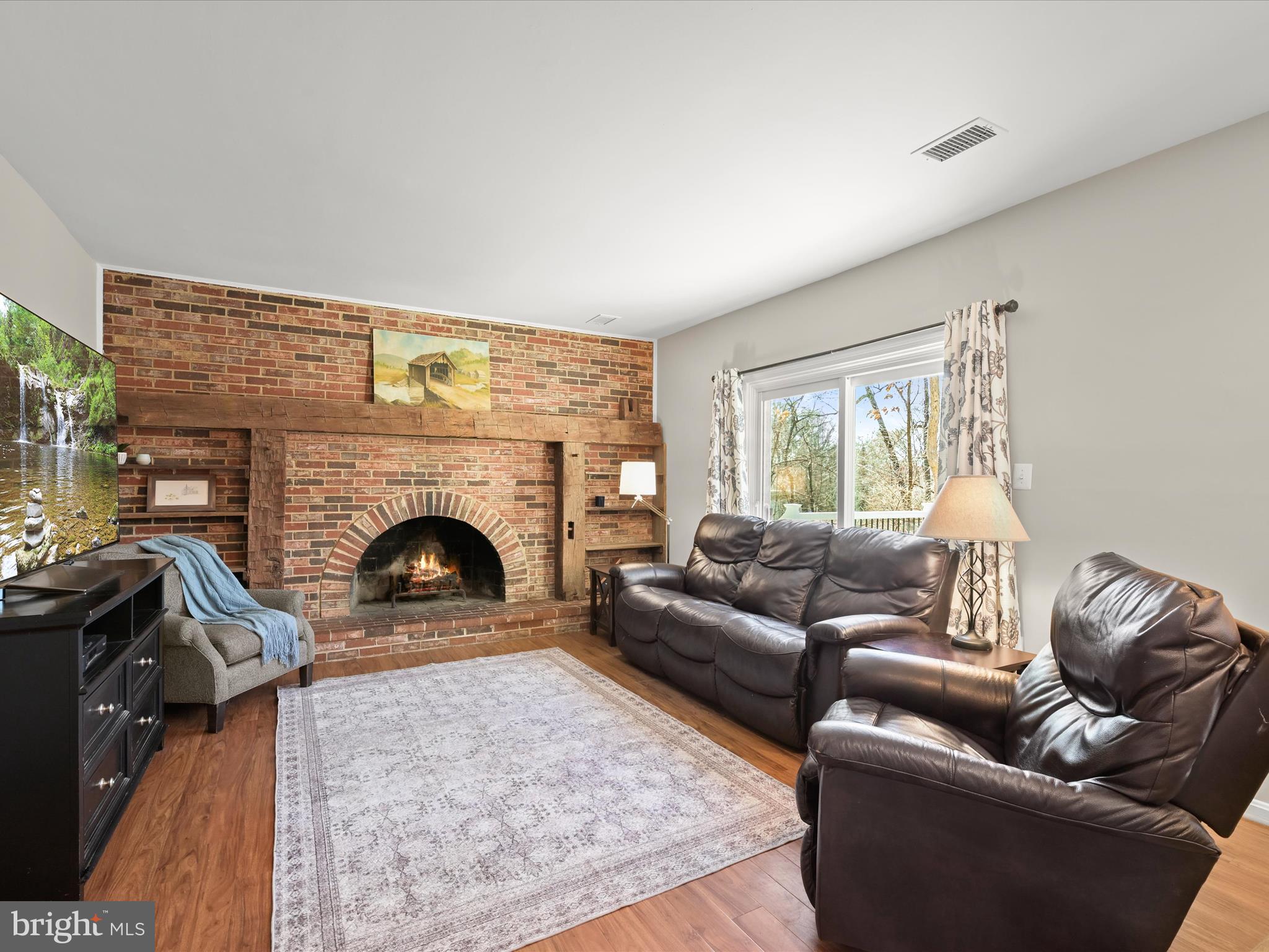 10916 Swansfield Road Columbia, MD 21044 - Photo 15 of 54 Family Room