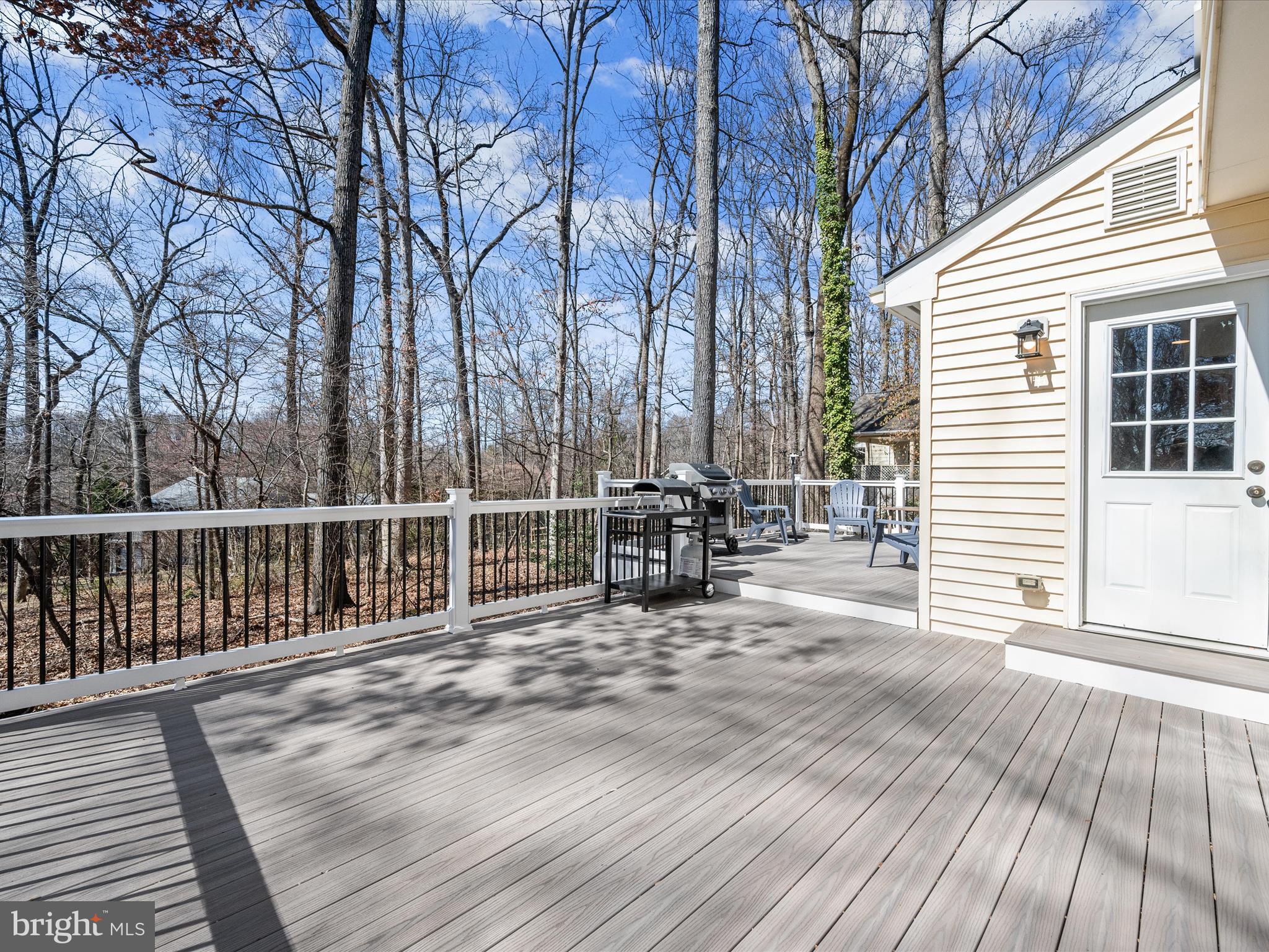 10916 Swansfield Road Columbia, MD 21044 - Photo 46 of 54 Deck