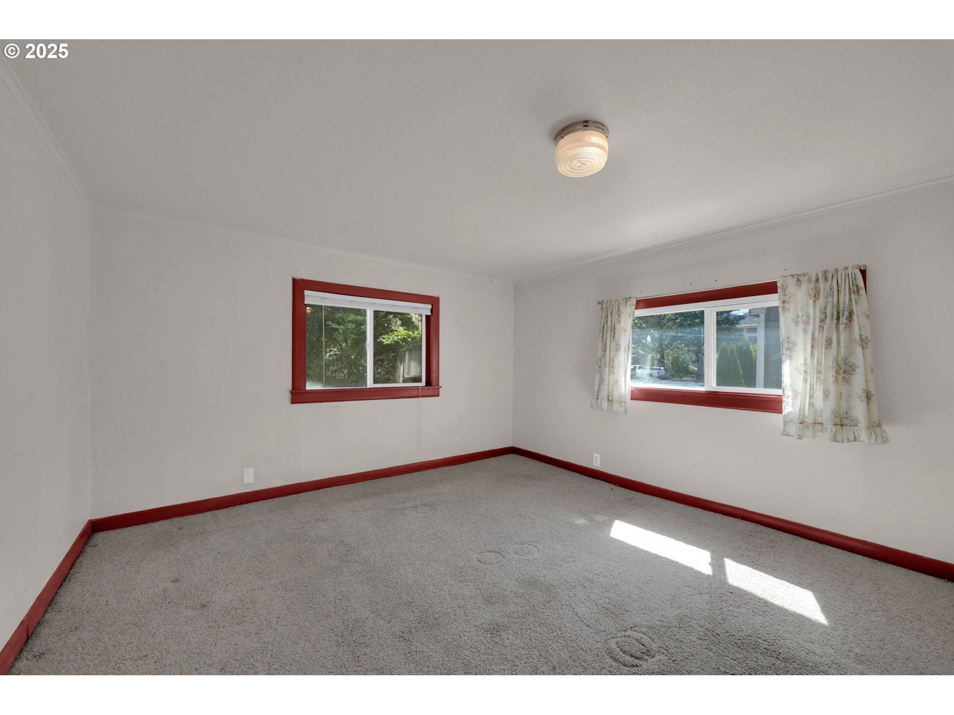 47563 Union Street Oakridge, OR 97463 - Photo 13 of 29