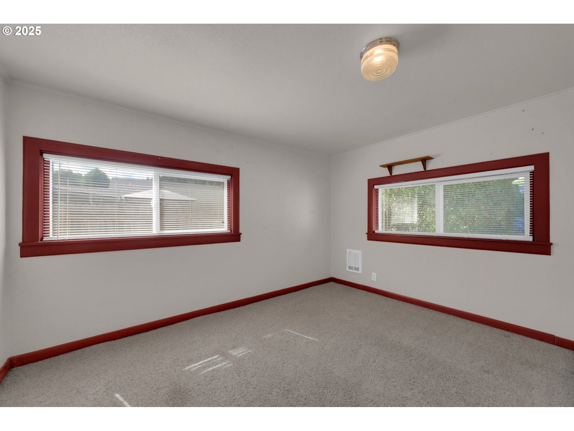 47563 Union Street Oakridge, OR 97463 - Photo 17 of 29