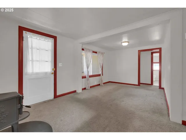 $315,000 | 47563 Union Street, Oakridge, OR 97463