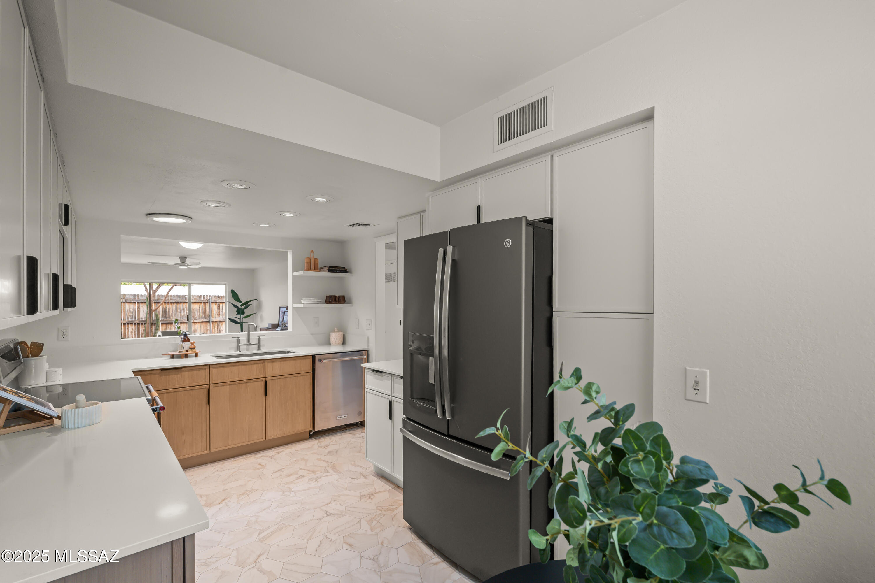 2525 East Prince Road, Unit 31 Tucson, AZ 85716 - Photo 10 of 26 Gallery Image 10