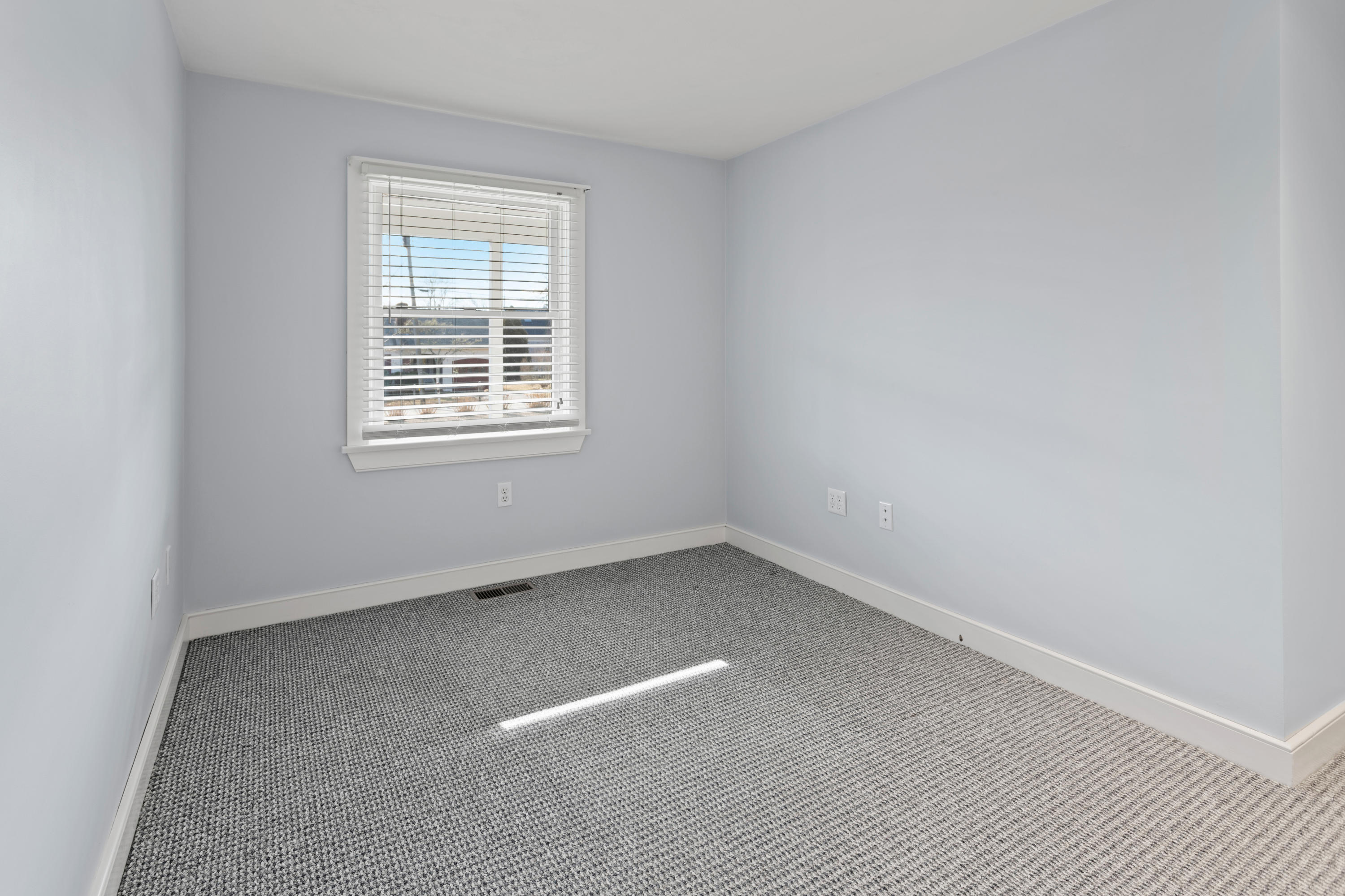 20 Long Road Harwich, MA 02645 - Photo 24 of 40 an empty room with a window