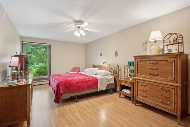 $189,900 | 9600 Portland Avenue, Unit 109, Bloomington, MN 55420