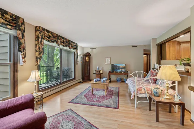 $189,900 | 9600 Portland Avenue, Unit 109, Bloomington, MN 55420
