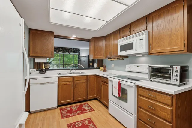 $189,900 | 9600 Portland Avenue, Unit 109, Bloomington, MN 55420