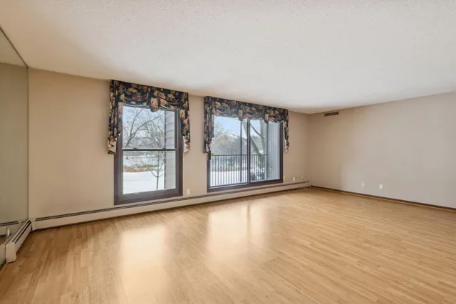 $189,900 | 9600 Portland Avenue, Unit 109, Bloomington, MN 55420