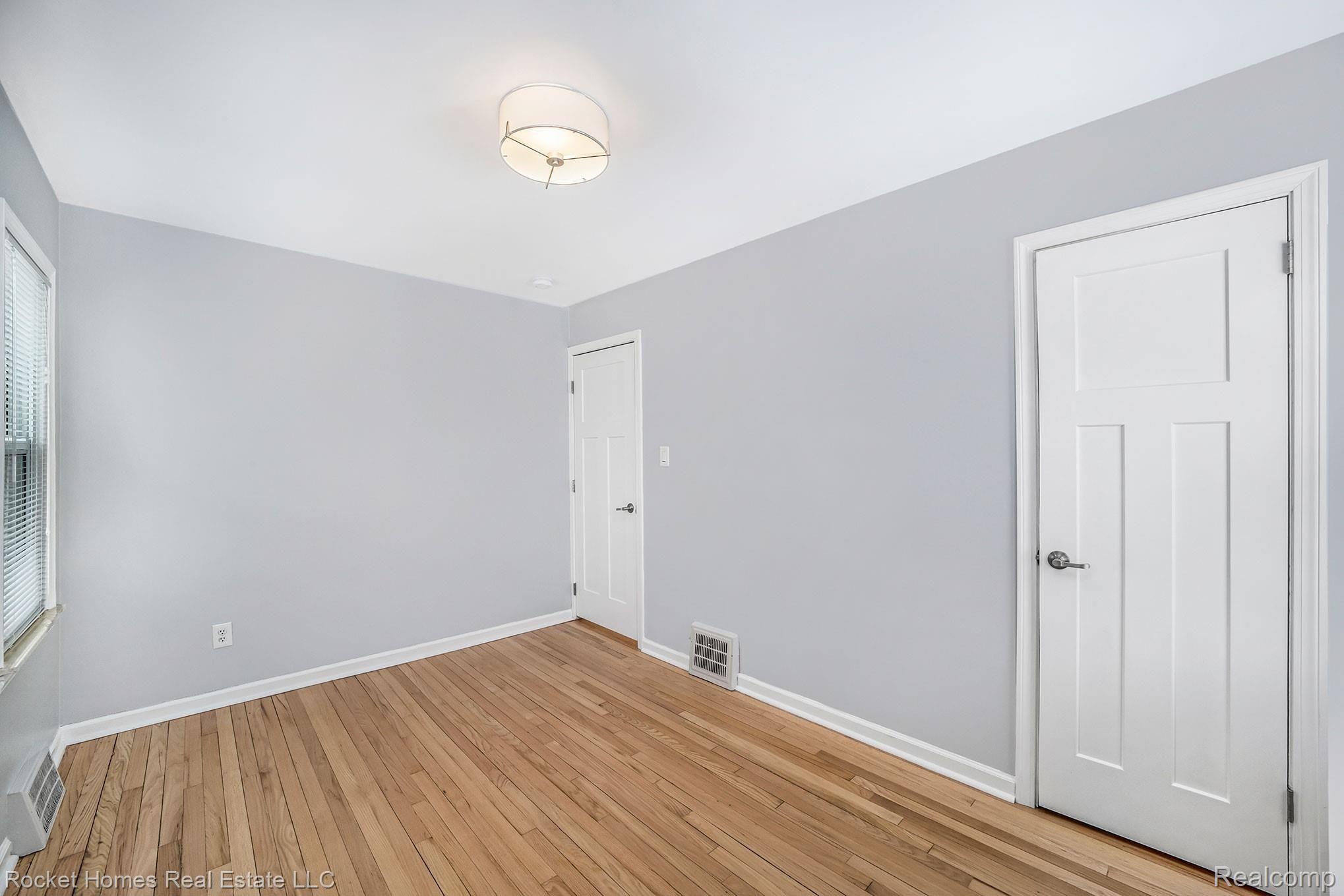 2185 Princeton Road Berkley, MI 48072 - Photo 14 of 34 017A7729.jpg
