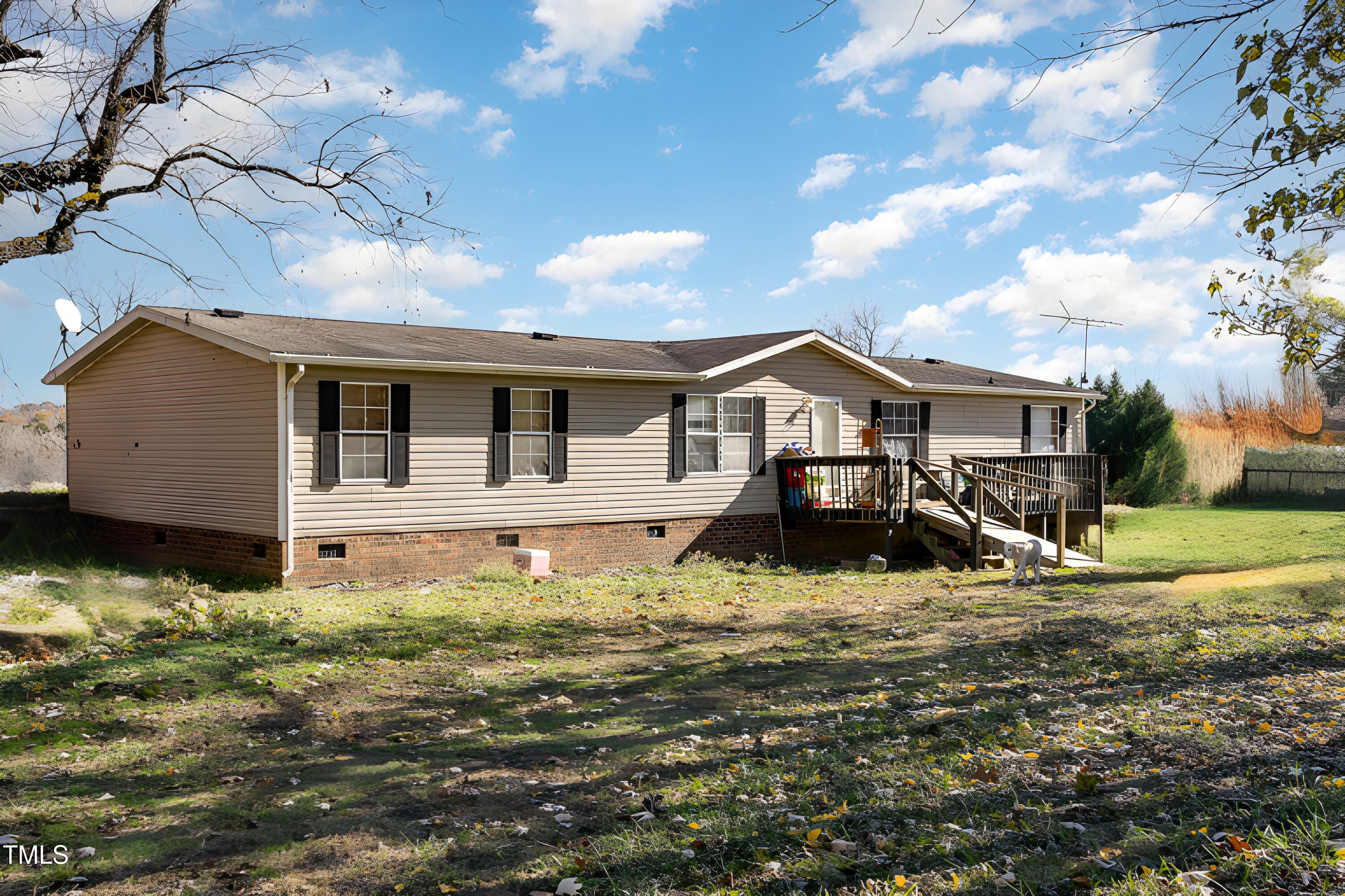 9256 Perry Road Graham, NC 27253 - Photo 3 of 17 Virtual Staging AI - file_533 - November