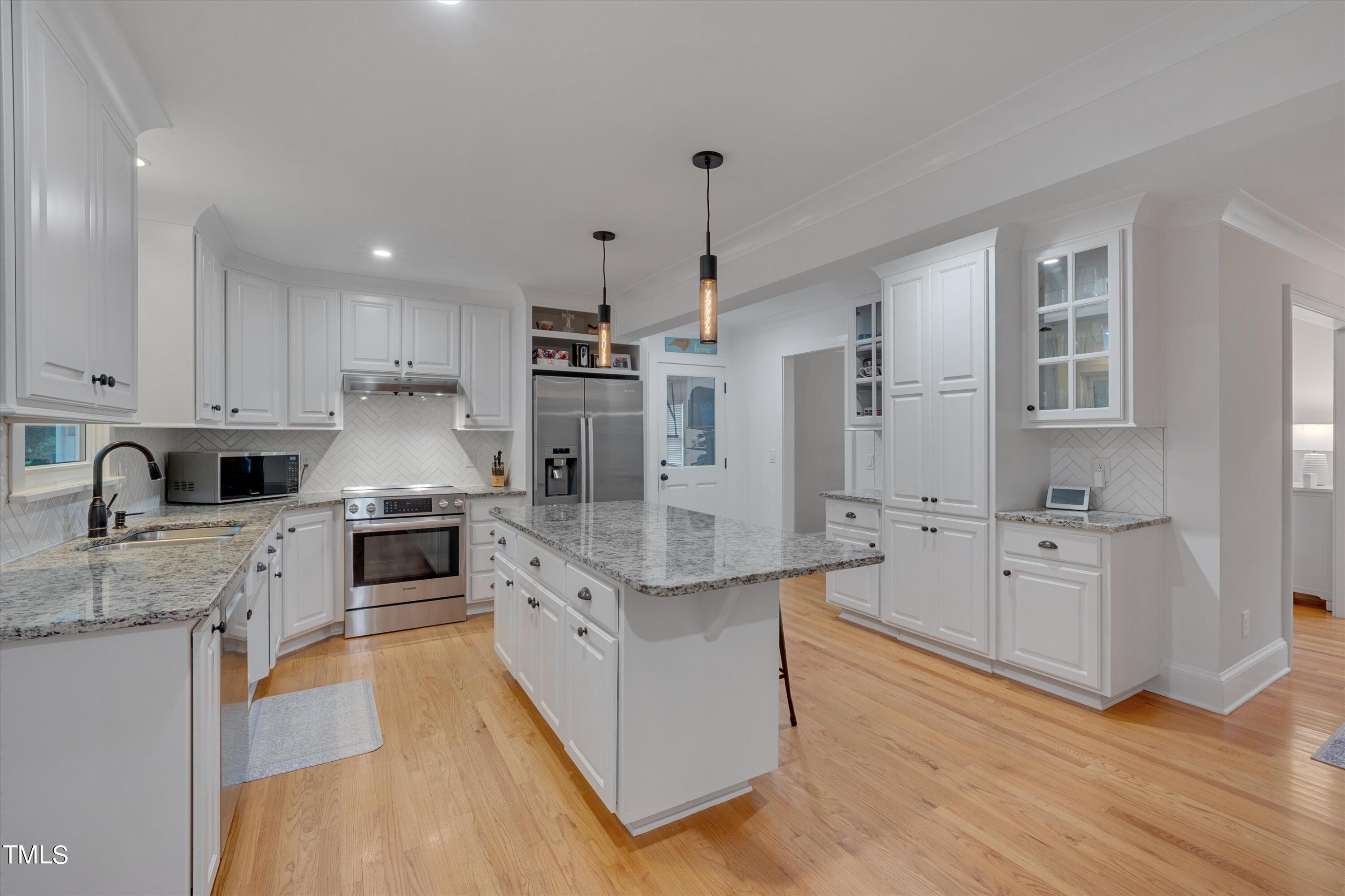 2504 Bredon Court Raleigh, NC 27613 - Photo 11 of 38 11-2504 Bredon Ct-11