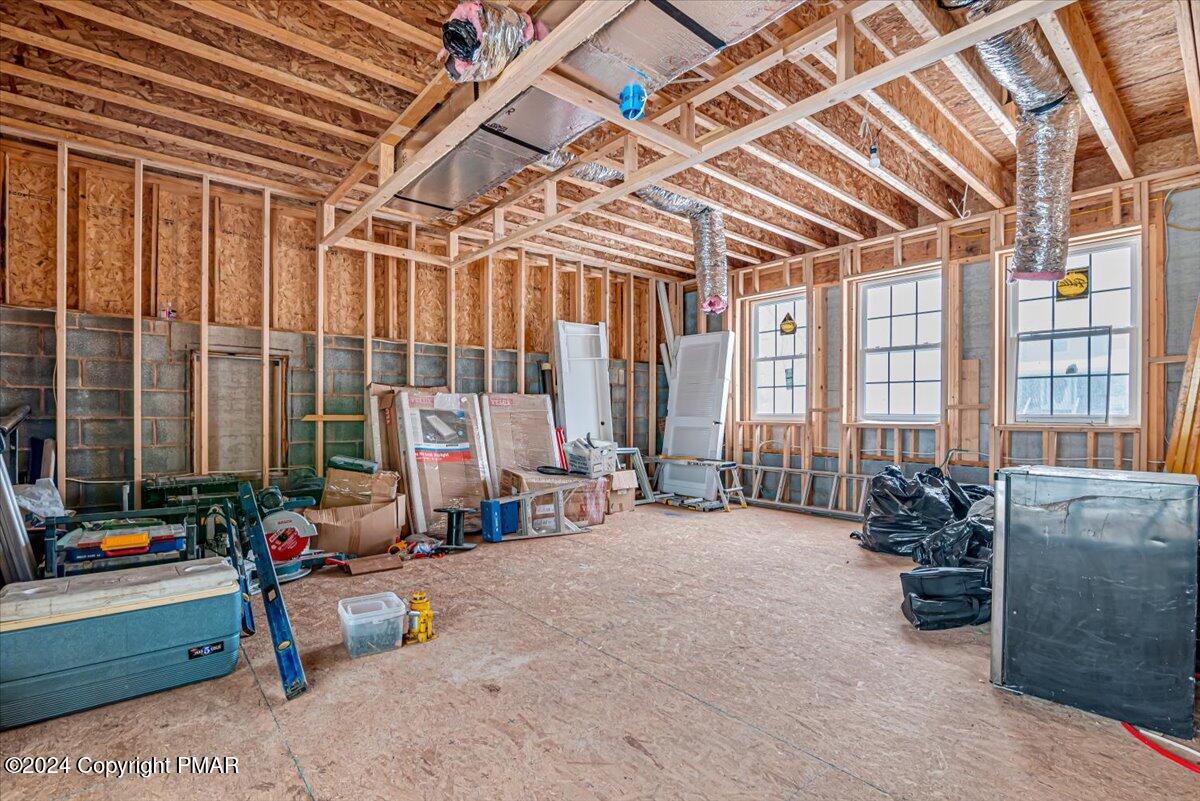 253 Dorset Road Tobyhanna, PA 18466 - Photo 22 of 32 22-Photo Dec 16 2024, 9 49 43 AM