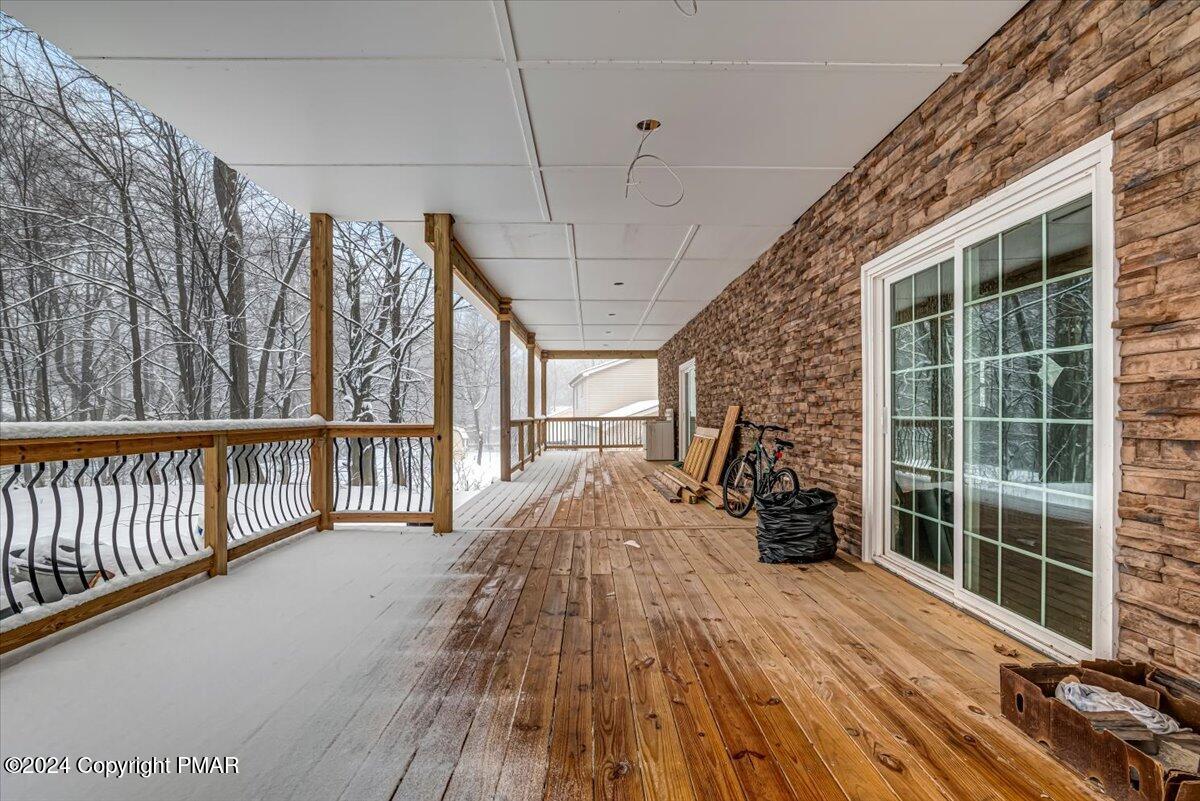 253 Dorset Road Tobyhanna, PA 18466 - Photo 8 of 32 08-Photo Dec 16 2024, 9 47 24 AM_5 AM_6