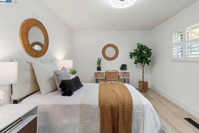 $9,300 | 10336 Greenview Drive, Oakland, CA 94605