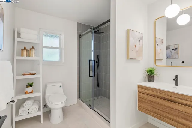 $9,300 | 10336 Greenview Drive, Oakland, CA 94605