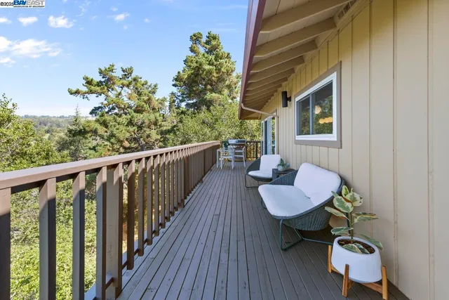 $9,300 | 10336 Greenview Drive, Oakland, CA 94605