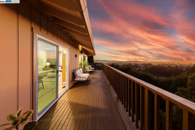 $9,300 | 10336 Greenview Drive, Oakland, CA 94605