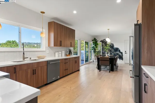 $9,300 | 10336 Greenview Drive, Oakland, CA 94605