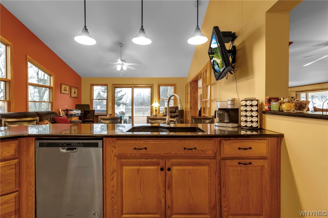 7140 Bear Ridge Road Pendleton, NY 14120 - Photo 19 of 44