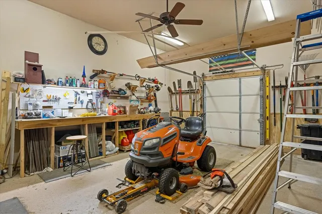 $1,100,000 | 6410 Westover Drive, Granbury, TX 76049