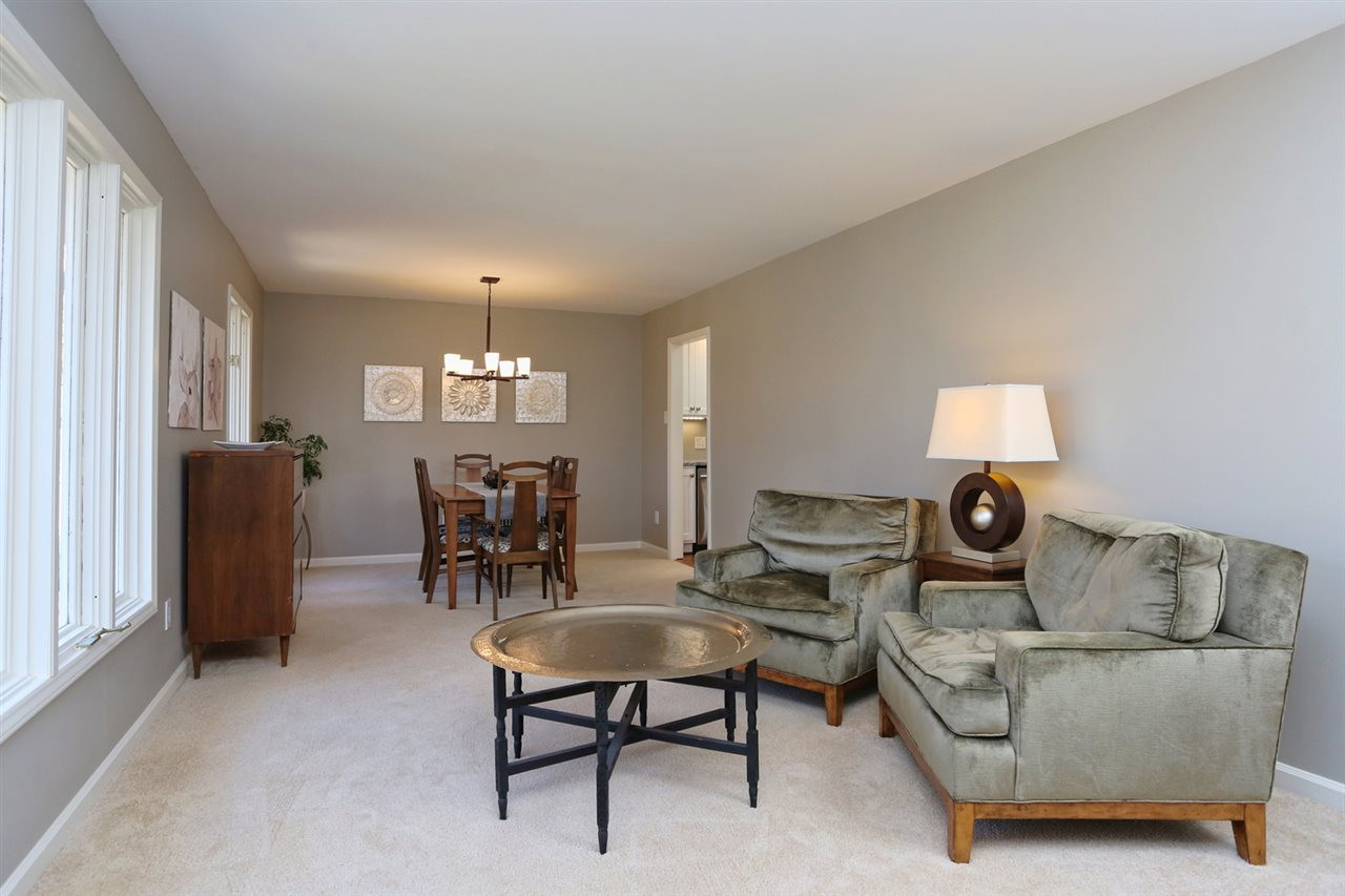 5304 Applegate Court Raleigh, NC 27609 - Photo 3 of 25 Photo 3