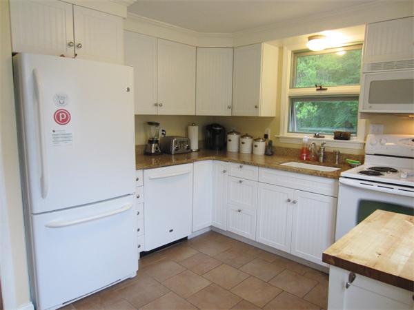 50 MacArthur Road Natick, MA 01760 - Photo 8 of 11 Gallery Image 8
