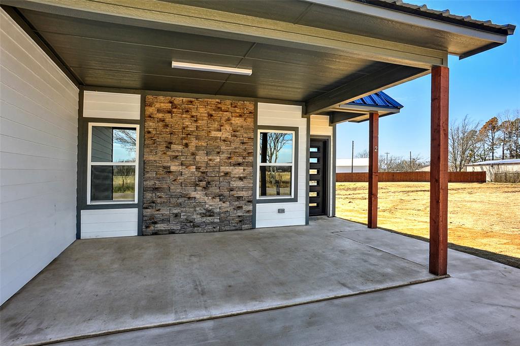 1304 Country Road, Unit B Whitesboro, TX 76273 - Photo 2 of 23