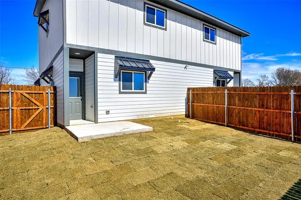 $1,700 | 1304 Country Road, Unit B, Whitesboro, TX 76273