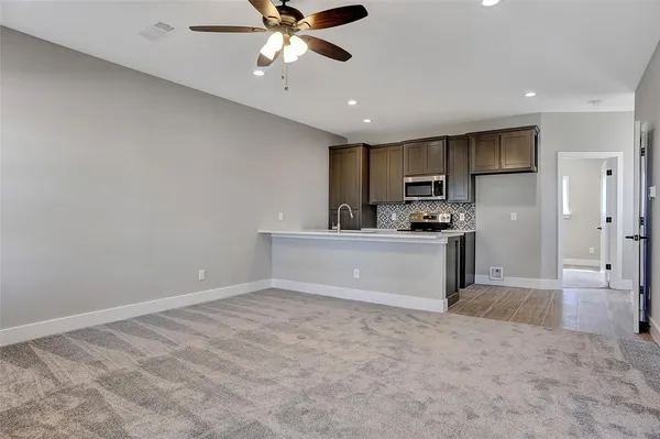 $1,700 | 1304 Country Road, Unit B, Whitesboro, TX 76273