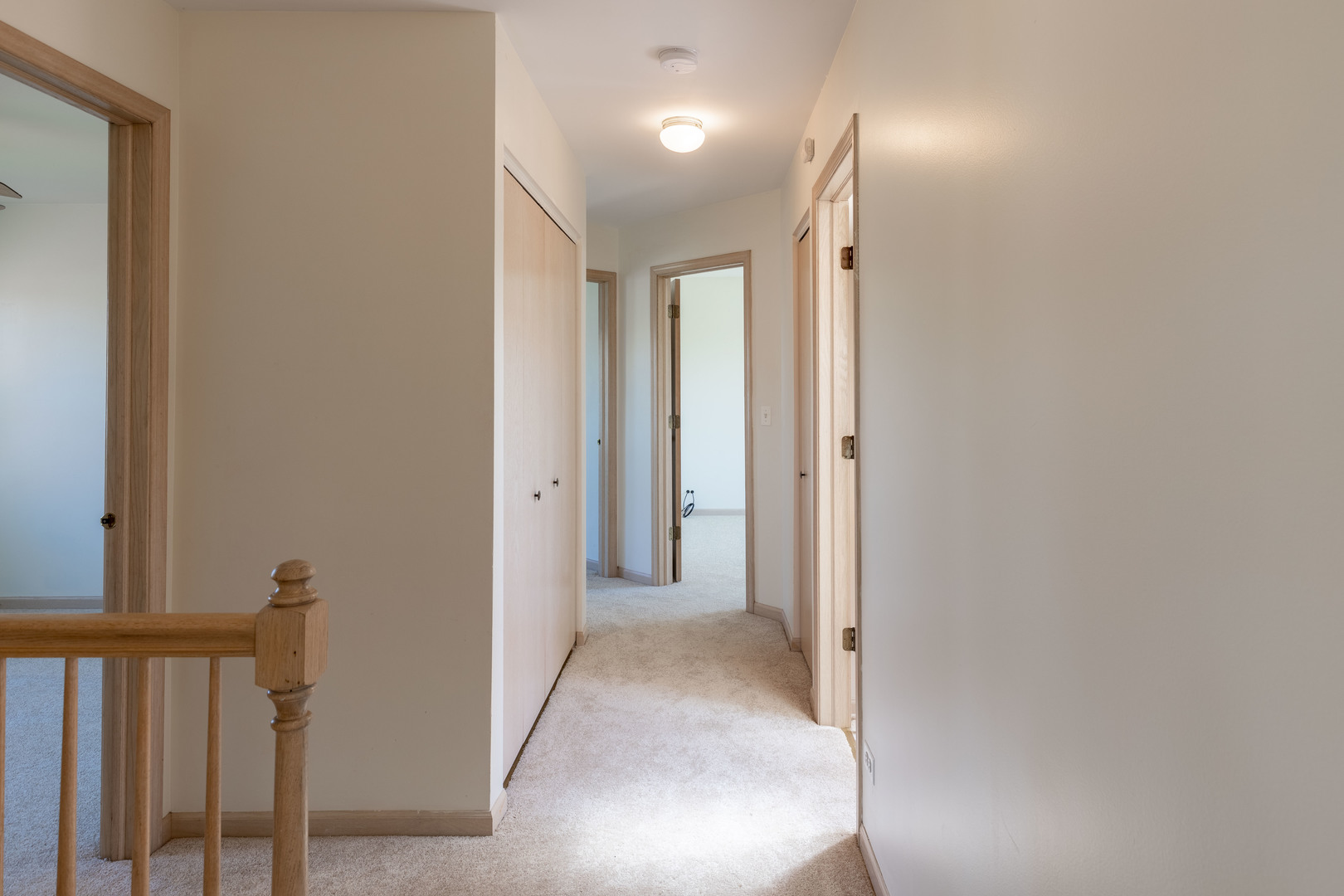 643 Maple Drive Streamwood, IL 60107 - Photo 20 of 32 a view of a hallway with closet