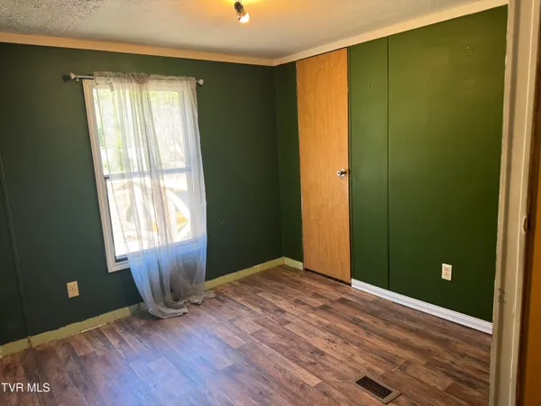 $85,000 | 90 Railroad Avenue, St. Paul, VA 24283