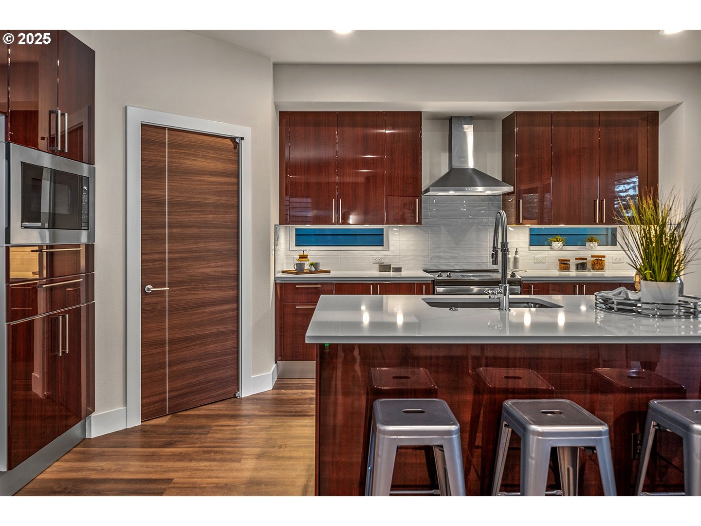 15316 Southwest Hawk Ridge Road Tigard, OR 97224 - Photo 11 of 24 Gallery Image 11