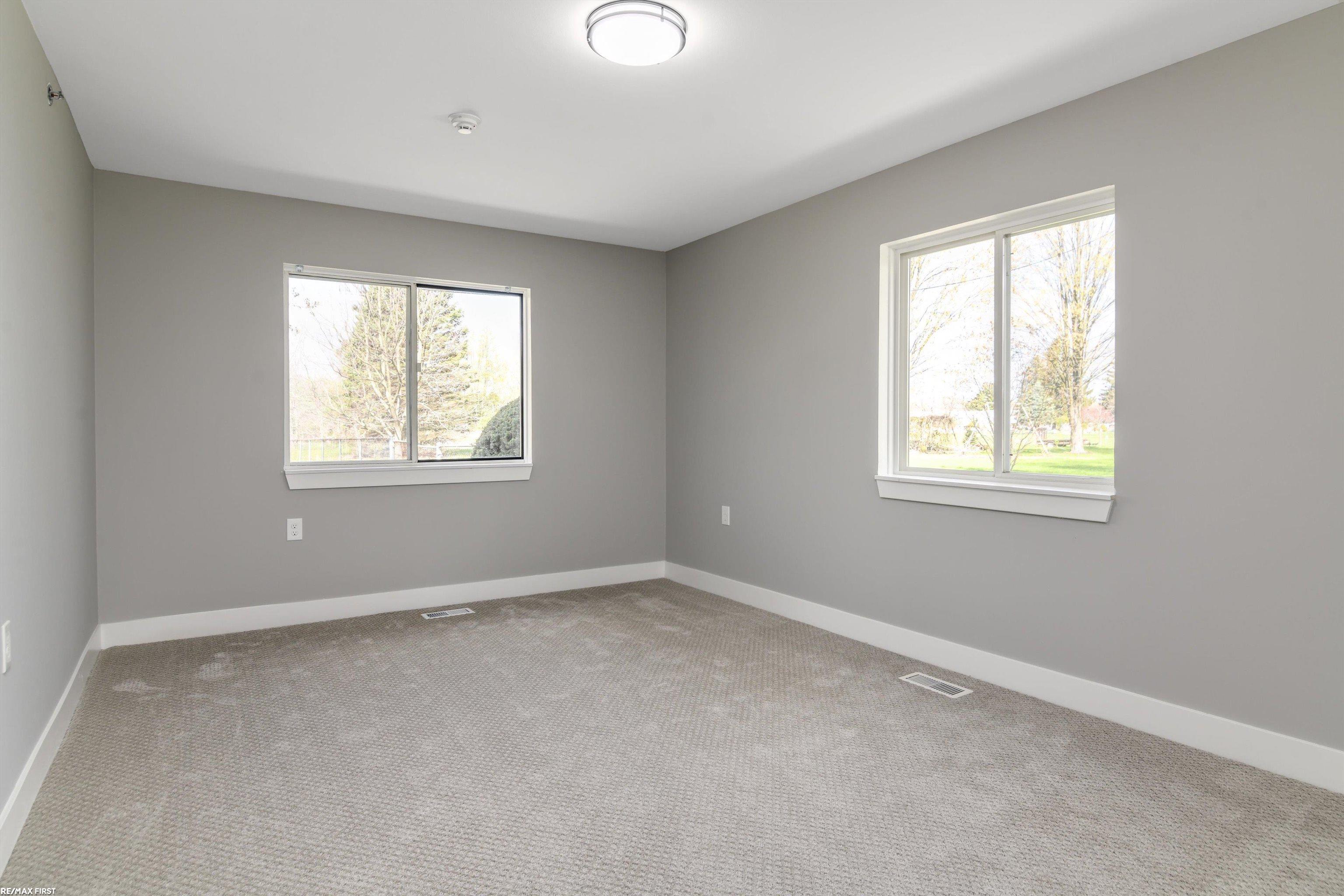 56595 Omo Road Macomb, MI 48042 - Photo 21 of 27 50108068-20.JPG