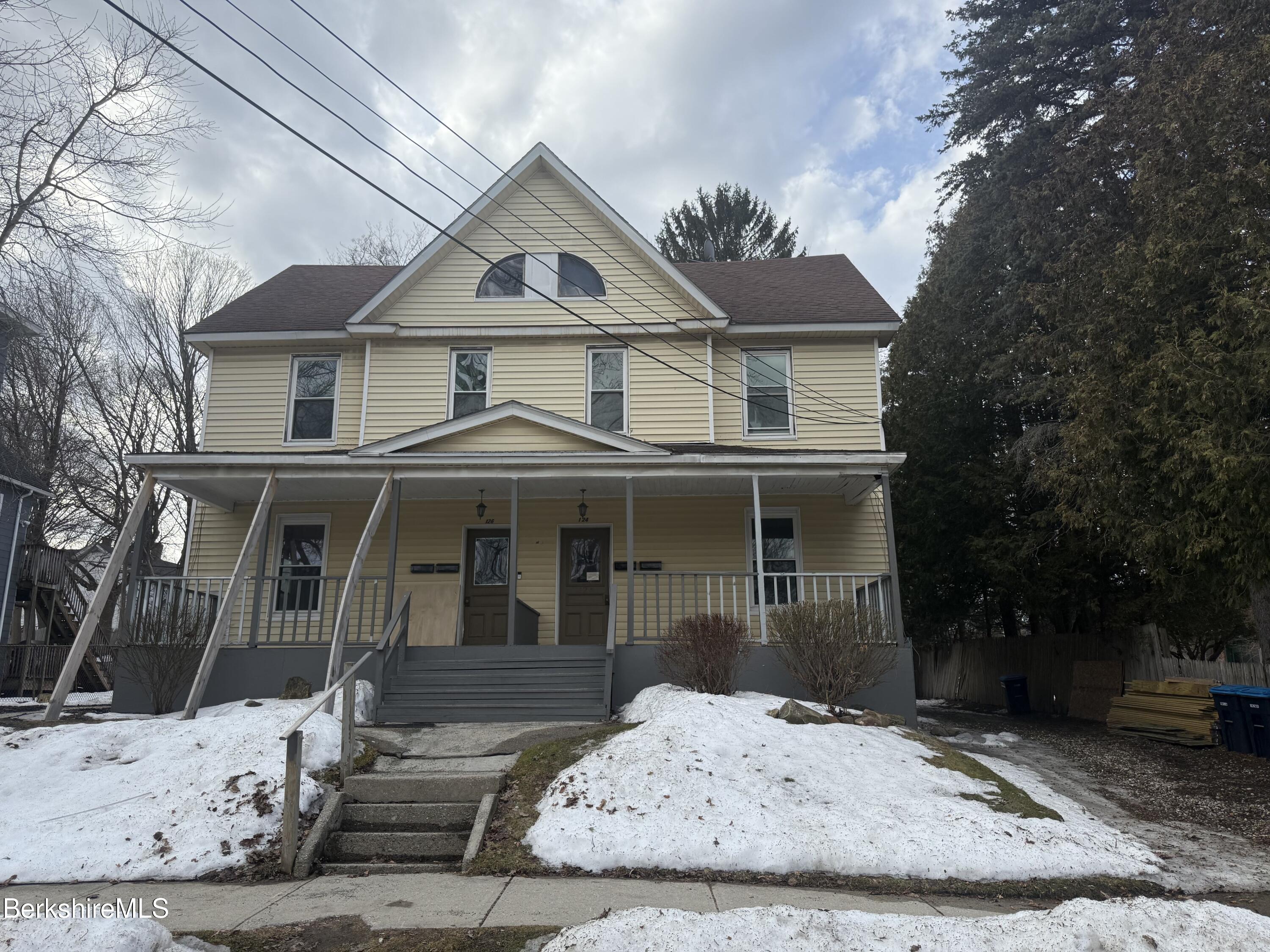 124 Appleton Avenue, Unit 1 Pittsfield, MA 01201 - Photo 10 of 10 a front view of a house