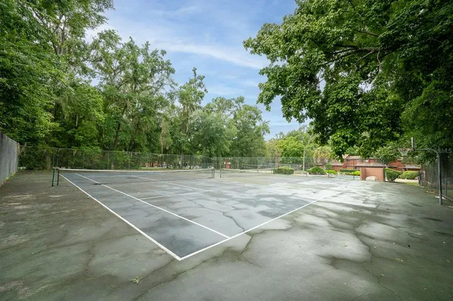 a view of a tennis court