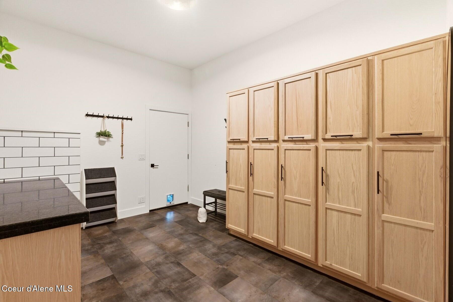 10988 West Thompson Road Coeur D'Alene, ID 83814 - Photo 33 of 71 Space for Every Season