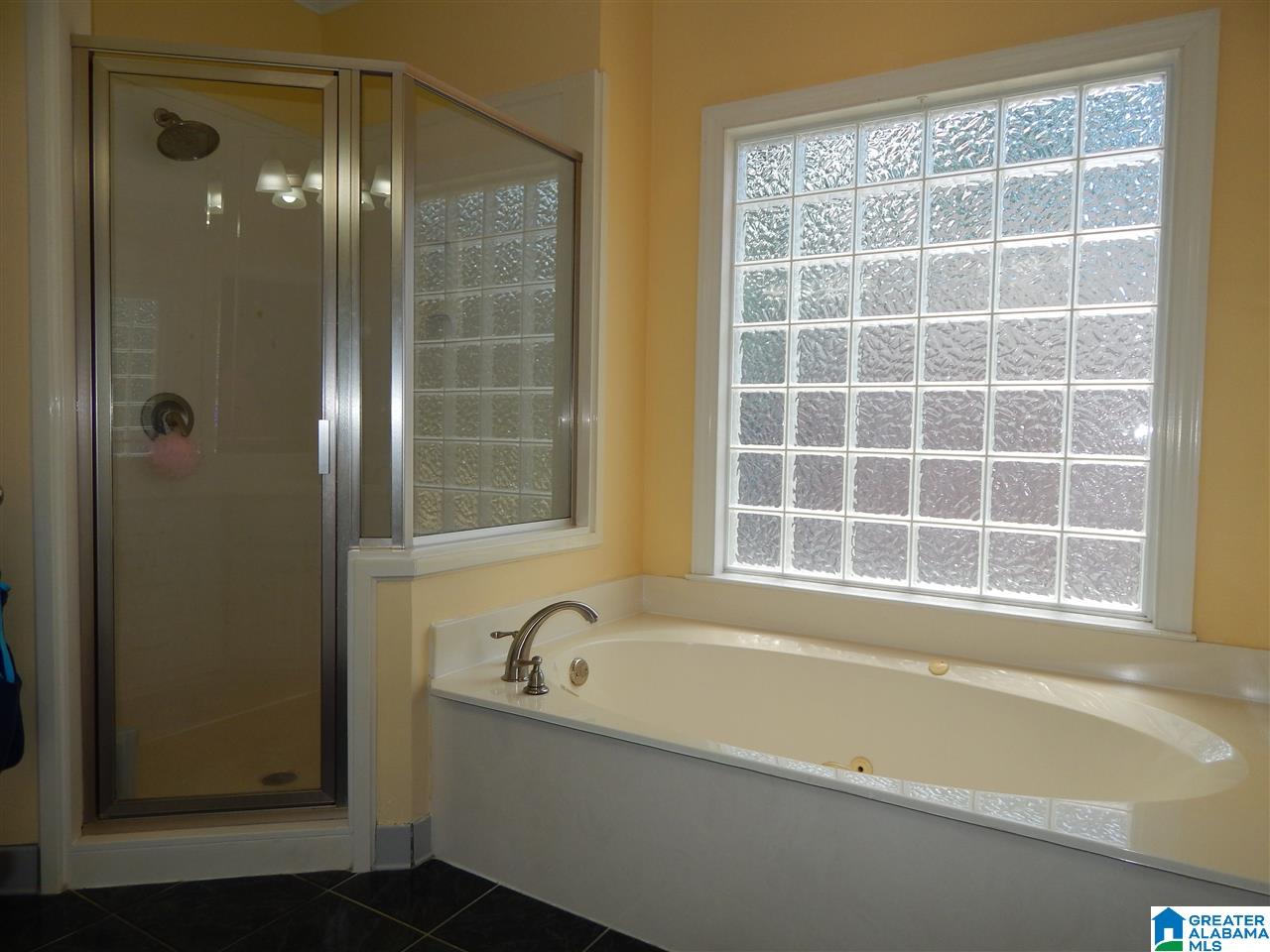 1018 Oak Tree Road Birmingham, AL 35244 - Photo 11 of 26