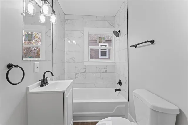 $169,999 | 320 North Cedar Avenue, Independence, MO 64053