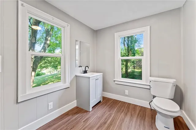 $169,999 | 320 North Cedar Avenue, Independence, MO 64053