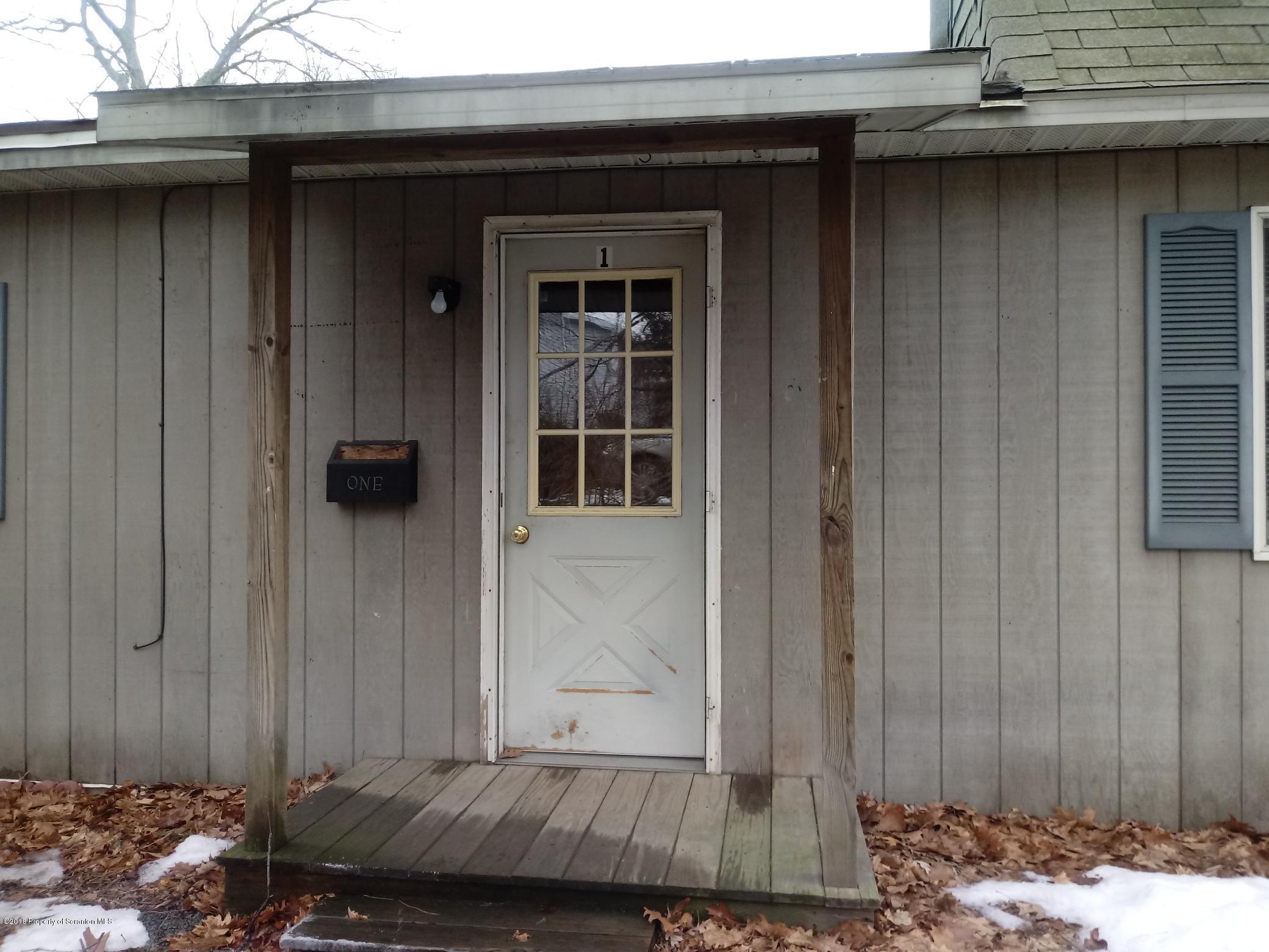 511 Winola Road Clarks Summit, PA 18411 - Photo 5 of 47 APT 1 FRONT DOOR