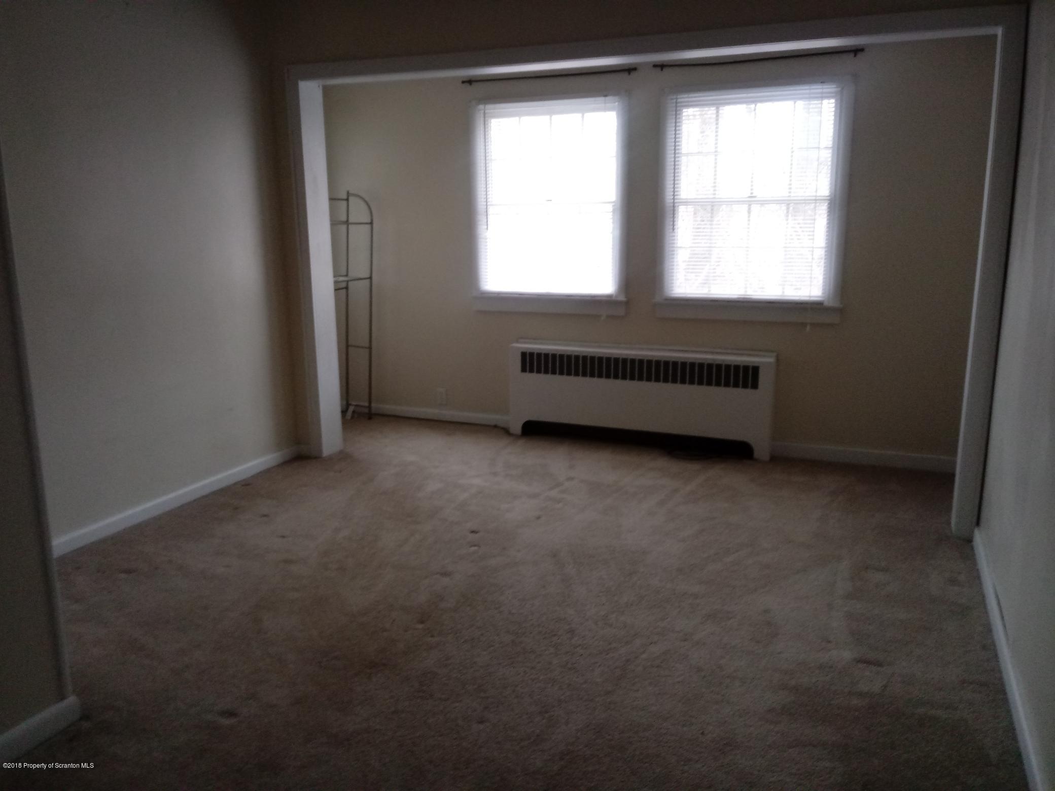 511 Winola Road Clarks Summit, PA 18411 - Photo 10 of 47 APT 1 BEDROOM