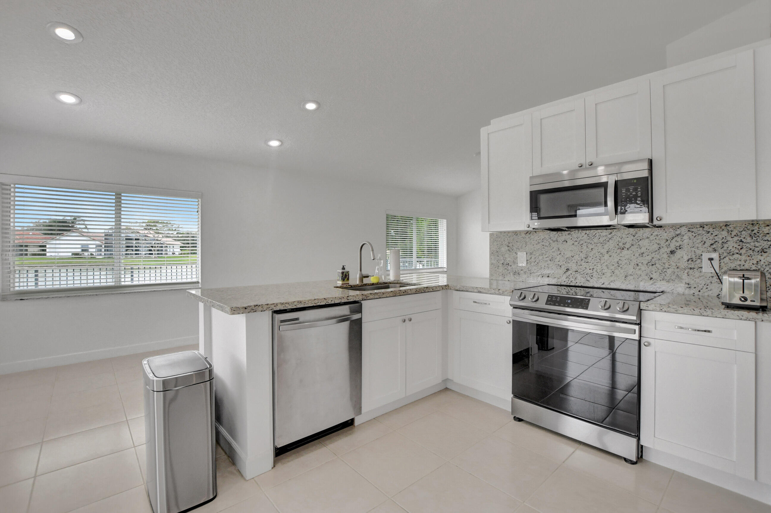 12418 Baywind Court Boca Raton, FL 33428 - Photo 5 of 50 39_dsc_1161