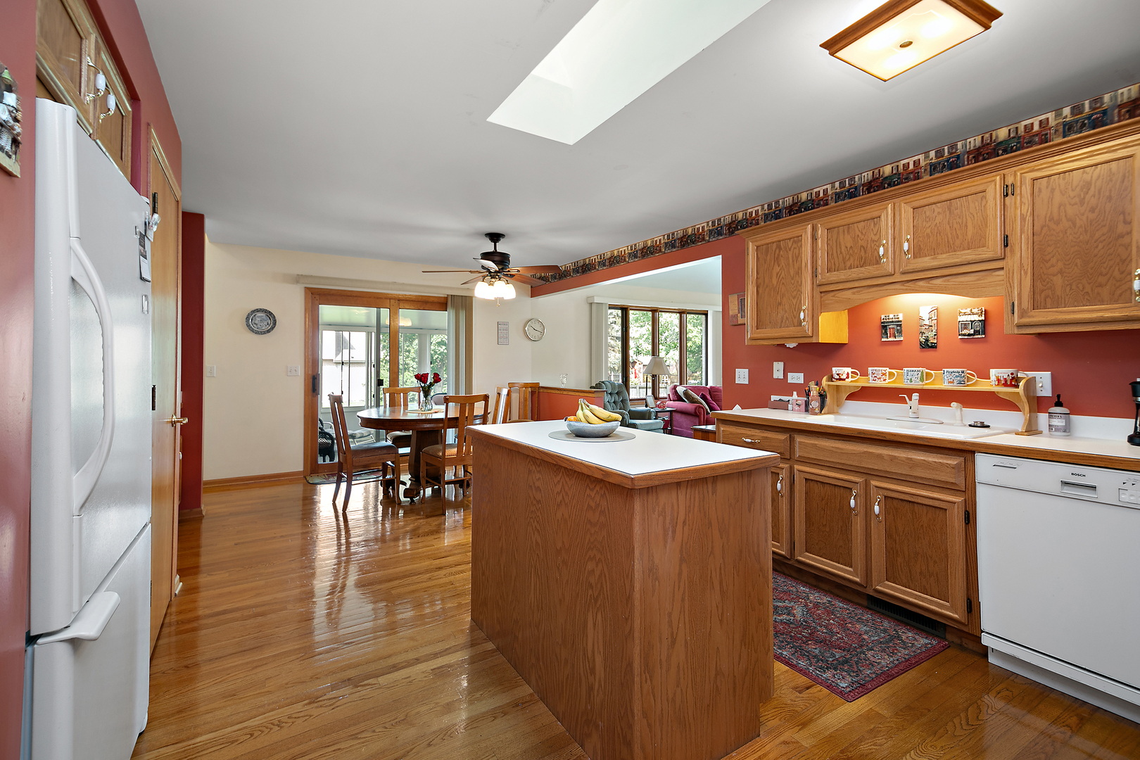 641 Lisson Grove New Lenox, IL 60451 - Photo 15 of 24 a kitchen with lots of counter top space and dining table