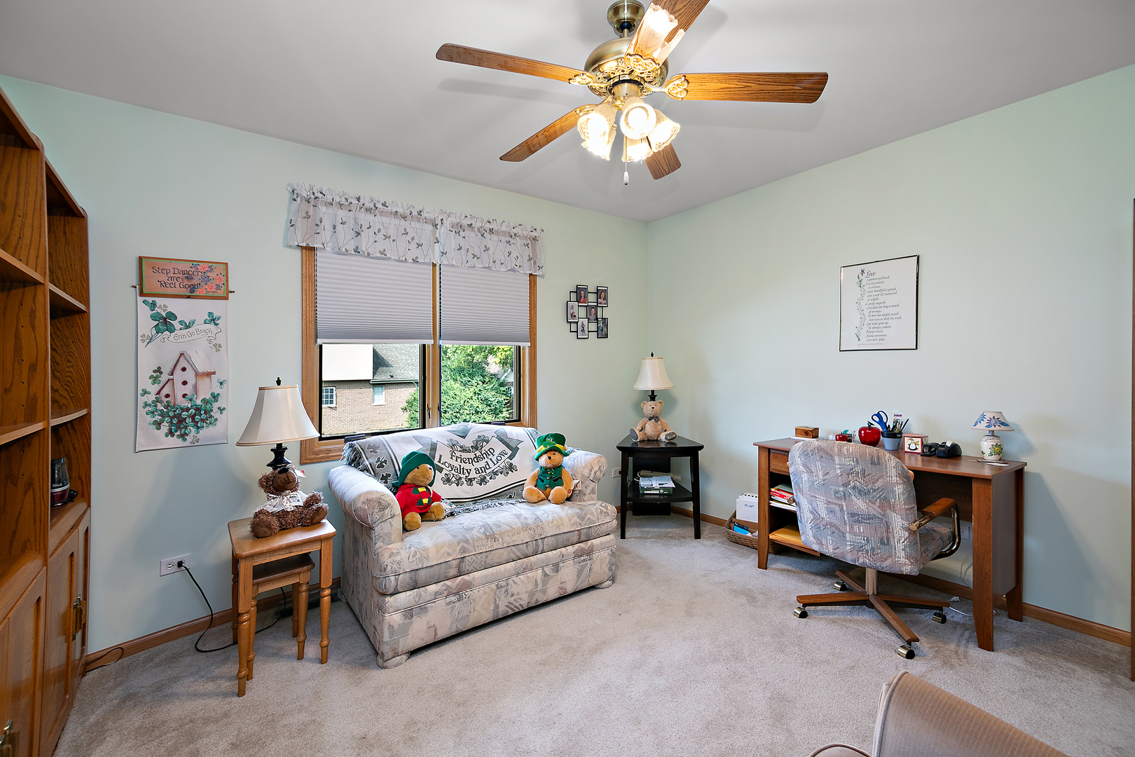 641 Lisson Grove New Lenox, IL 60451 - Photo 18 of 24 a living room with furniture and a chandelier