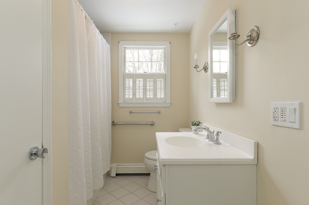 20 Hancock Road Hingham, MA 02043 - Photo 15 of 19 Gallery Image 15