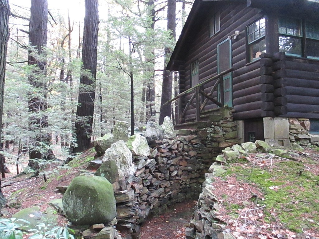 4 Lambs Cove Road Phillipston, MA 01331 - Photo 4 of 24
