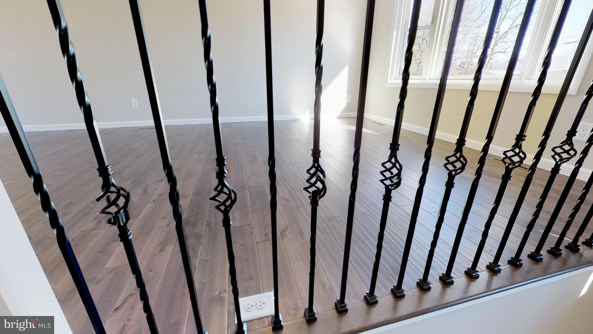 1812 Laurel Road Edgewater, MD 21037 - Photo 15 of 17 Meticulous finishes