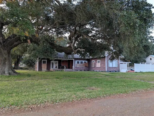 $55,000 | 402 North Irving Avenue, Kaplan, LA 70548