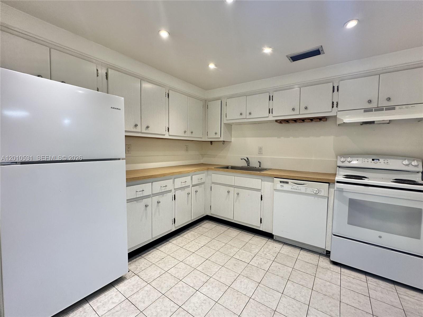 9175 Southwest 77th Avenue, Unit 206 Miami, FL 33156 - Photo 5 of 18